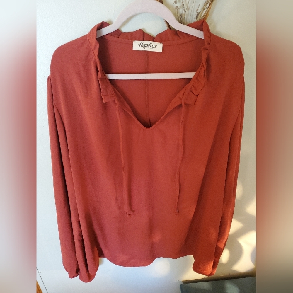 Haptics Ruffle Blouse - Picture 2 of 7